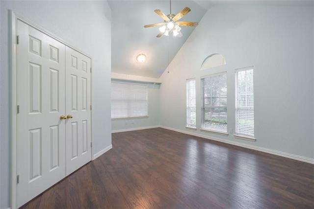 Building Photo - 2020 Westbury Ln