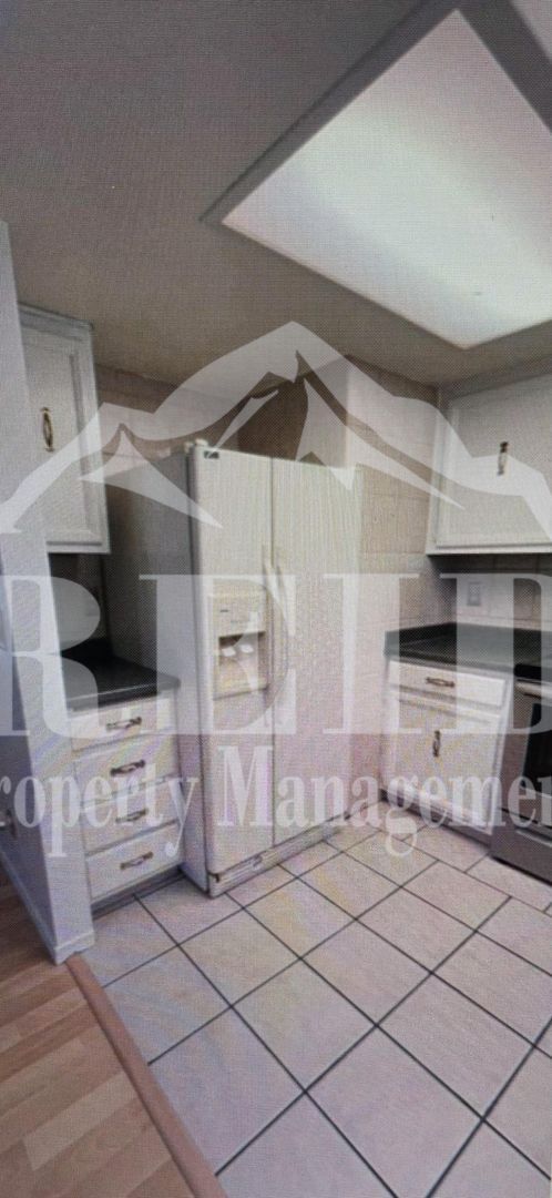 Building Photo - 3 BED 1.5 BATH RAMBLER - PORT ORCHARD