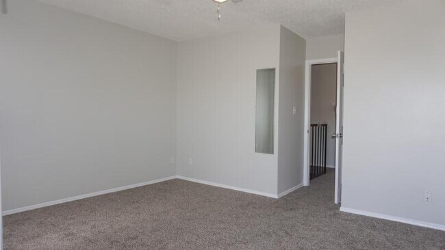 Building Photo - 734 Legion Dr