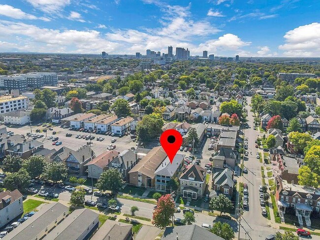 Building Photo - 87 W 9th Ave