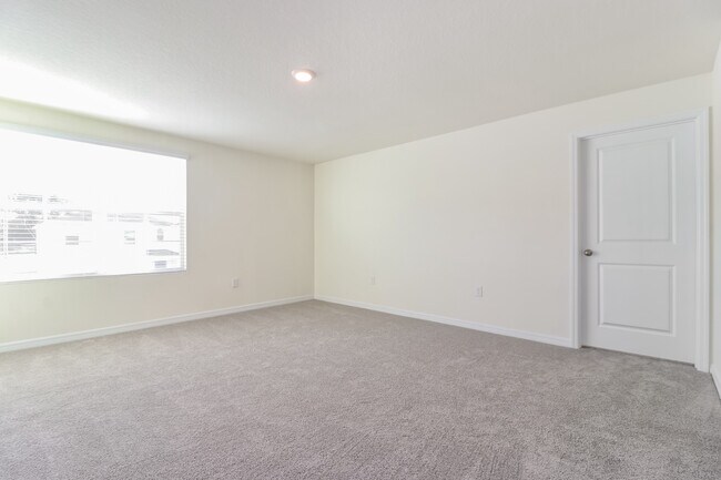 Building Photo - 36483 Spanish Rose Dr, Dade City, FL