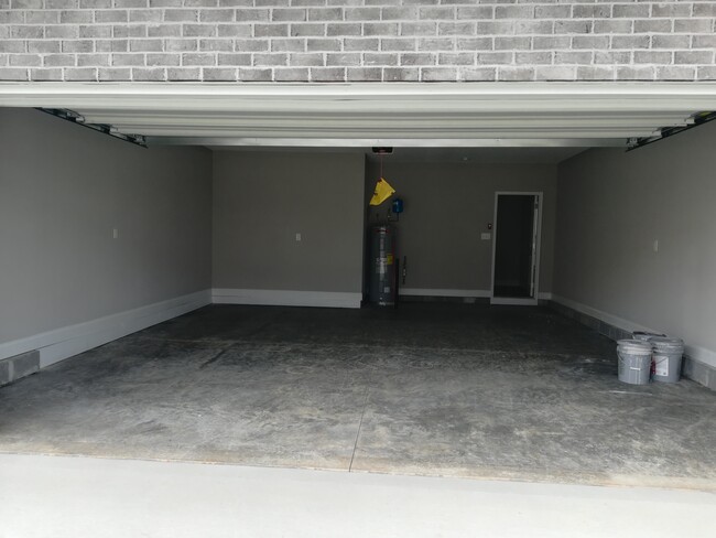 Building Photo - 5939 Honey Crisp Ln