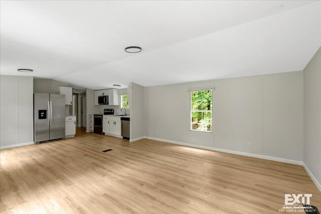 Building Photo - Welcome to Your Fresh Start at 139 Cookout...