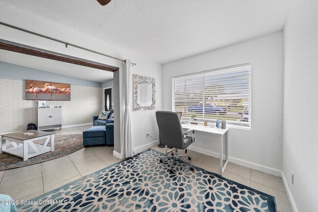 Building Photo - 295 Spruce Ave