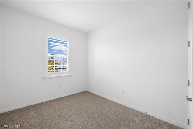 Building Photo - 1123 Tranquil Brk Dr