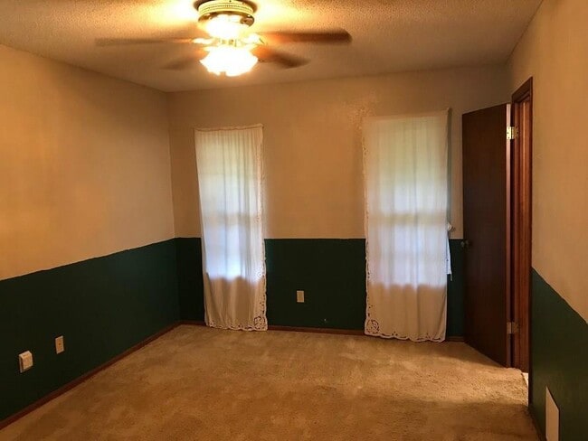Building Photo - 5420 Evanbrook Terrace