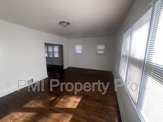 Building Photo - 3138 N 11th St