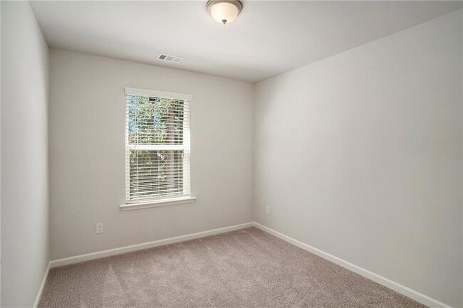 Building Photo - 3170 Washburn St SE