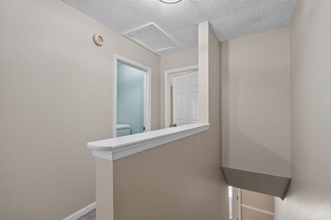 Building Photo - 119 Kingsbridge Ln