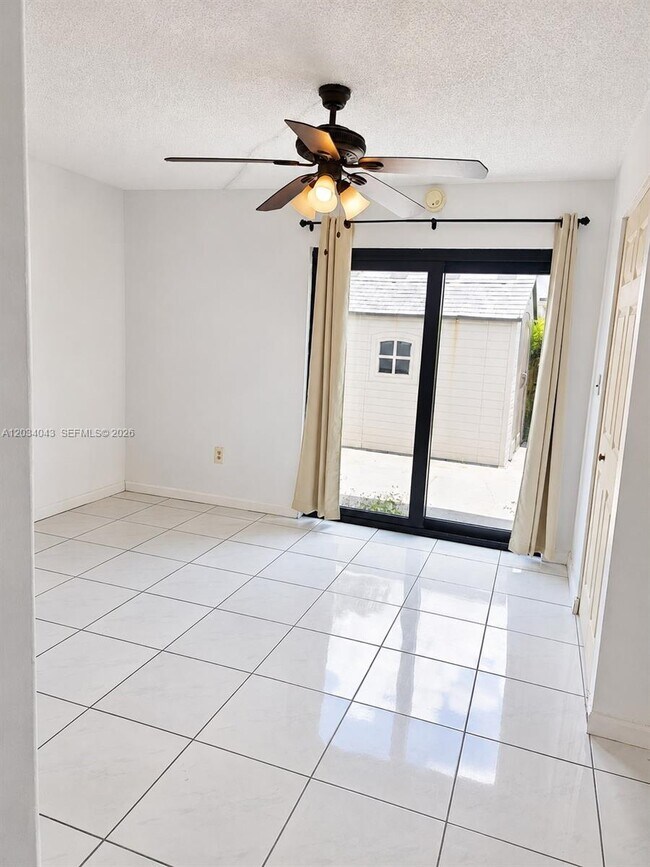 Building Photo - 6521 SW 114th Ave
