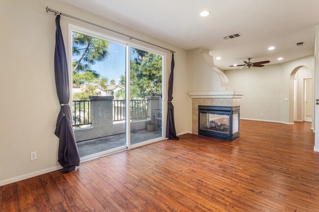 Building Photo - 1429 Caminito Sardinia