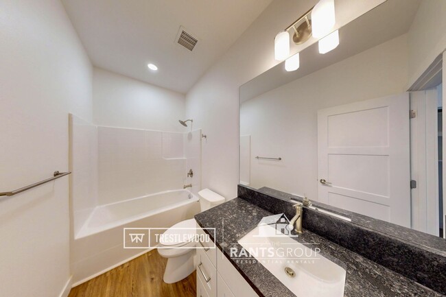 Building Photo - Brand New! Modern Home in Trestlewood – Wh...
