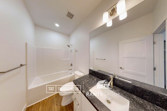 Building Photo - Modern Home in Trestlewood – Where Comfort Meets Community!