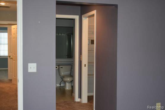 Building Photo - 131 Stratford Ln