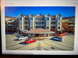 Building Photo - 301 Harbour Town Dr