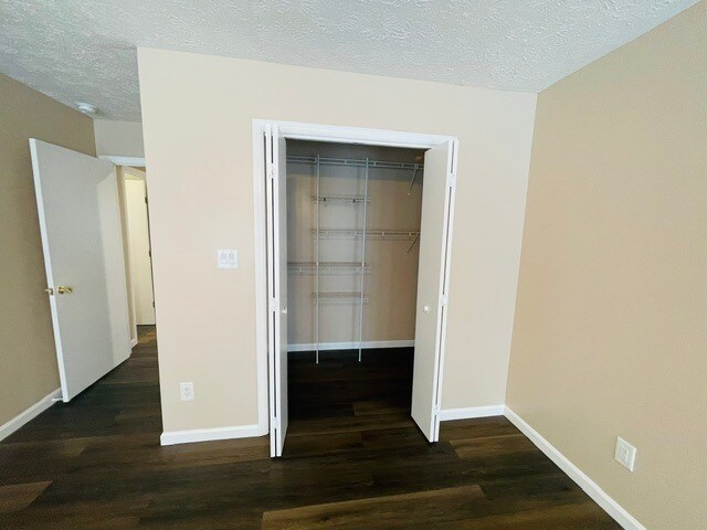 Building Photo - 203 Devonshire Dr