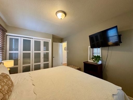 Building Photo - Furnished 3 Bedroom / 1 Bath – Available Now (3+ Month Stay) Prime Location Near Old Town Arvada!