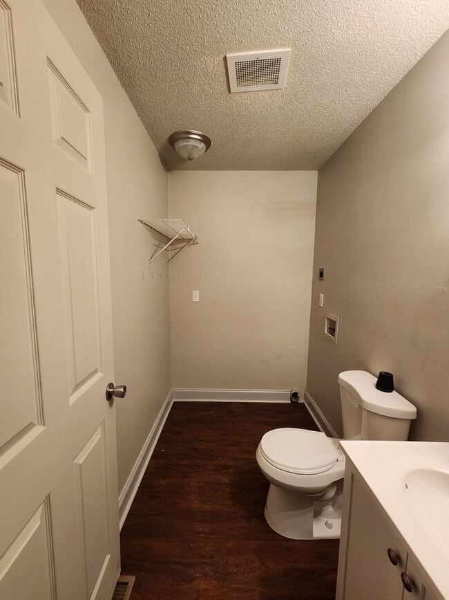 Building Photo - Arden Rental