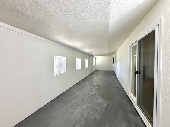 Building Photo - 18089 Capri St