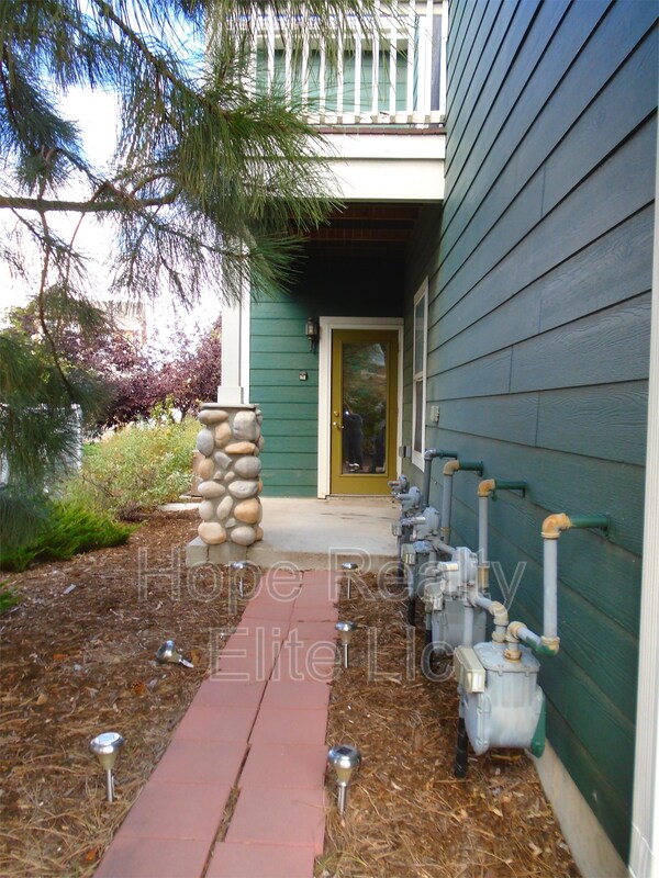 Building Photo - 1619 Monterey Rd