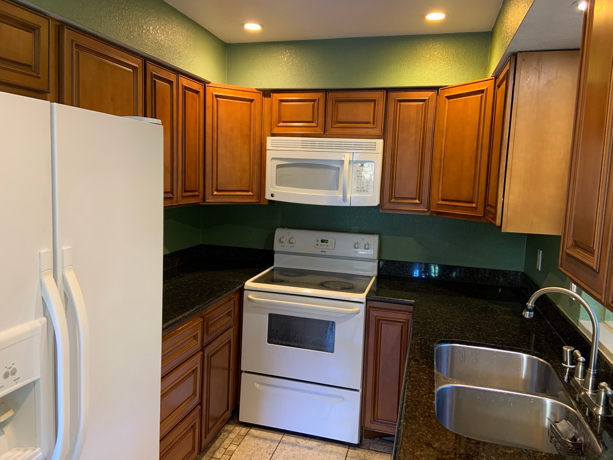 Building Photo - 1402 Forest Run