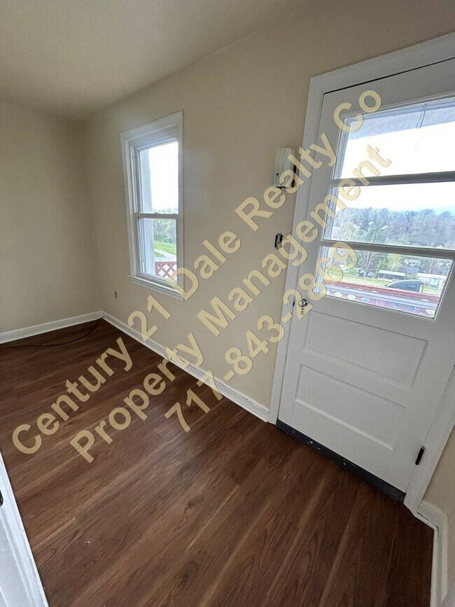 Building Photo - New Bridgeville 79-81