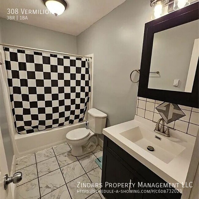 Building Photo - 308 Vermilion St