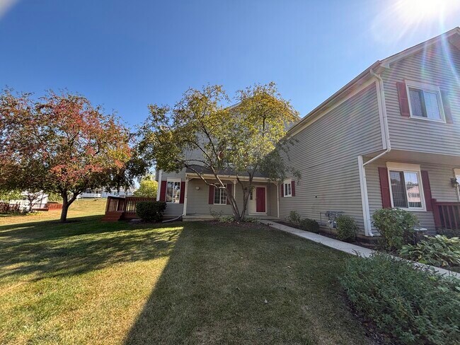 Building Photo - 162 Village Creek Dr