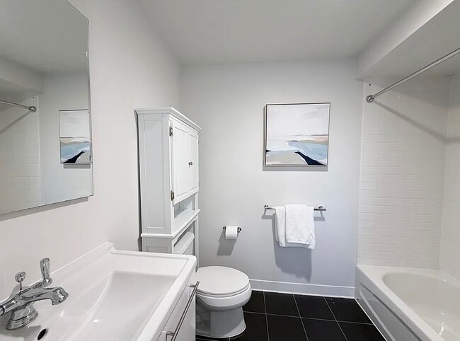 Building Photo - 1 Earhart St