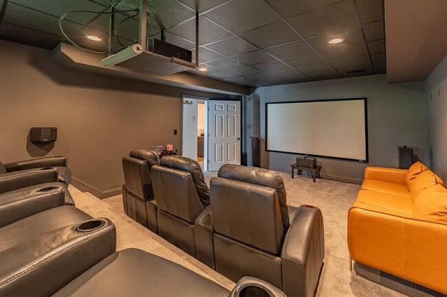 Building Photo - 5 Lowther Pl