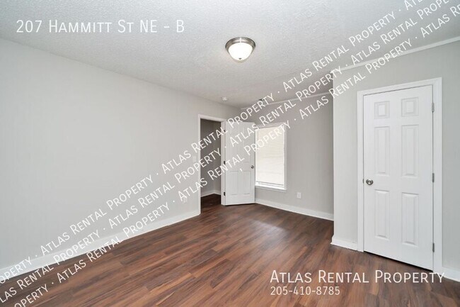 Building Photo - 207 Hammitt St NE