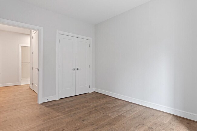 Building Photo - 635 Slaters Ln