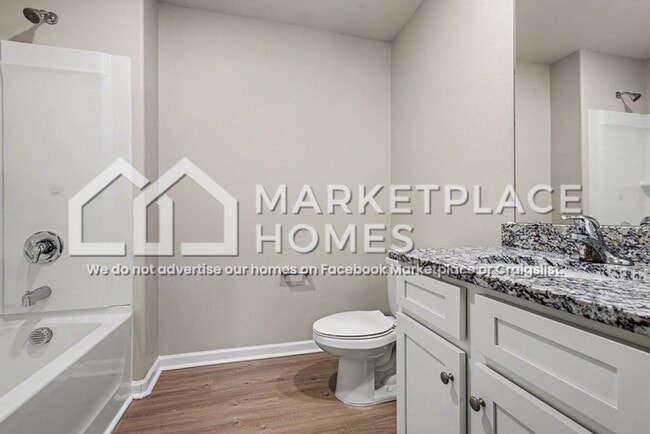 Building Photo - 3354 Brighton Dr