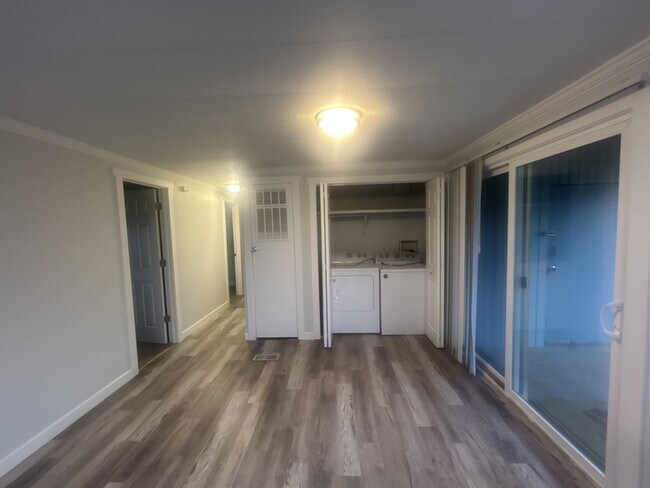 Building Photo - 8449 Moonlight Way