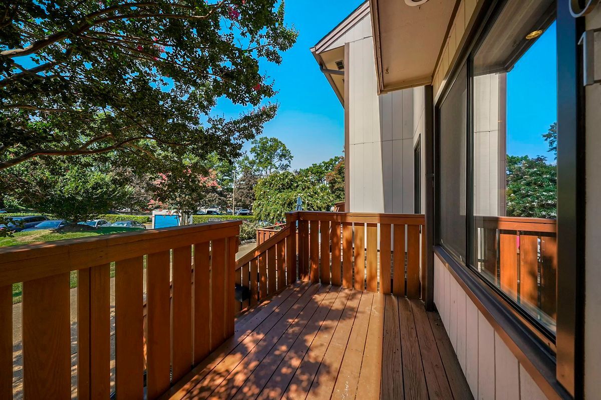 Building Photo - 1701 Westwind Way