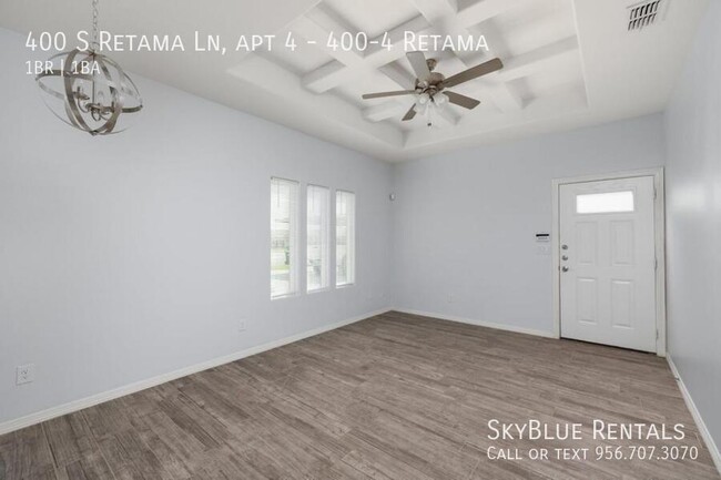 Building Photo - 400 S Retama Ln