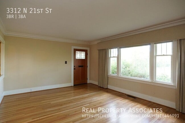 Building Photo - 3312 N 21st St