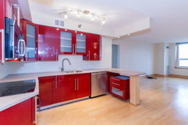 Building Photo - 474 N Lake Shore Dr