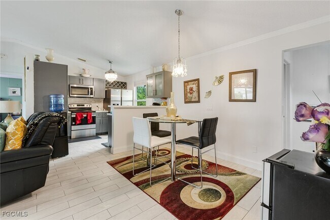 Building Photo - 503 East 13th Street