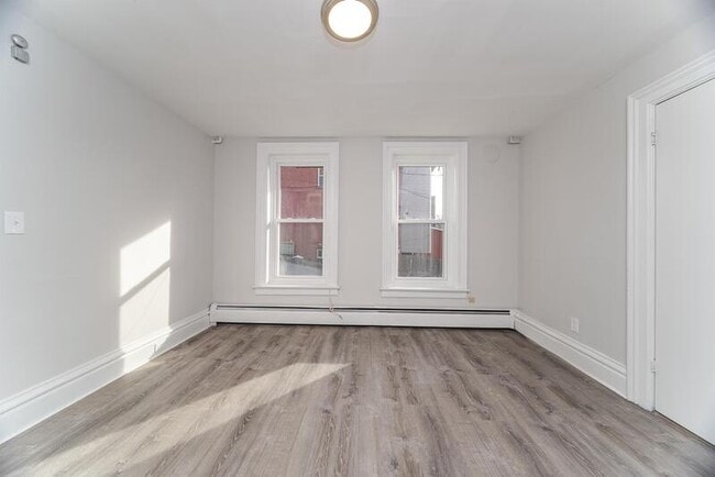 Building Photo - 66 13th St
