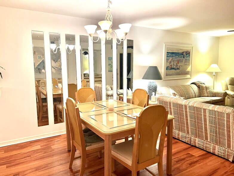 Living and Dining - 7280 Coventry Ct