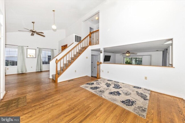 Building Photo - 105 Ridge Ave