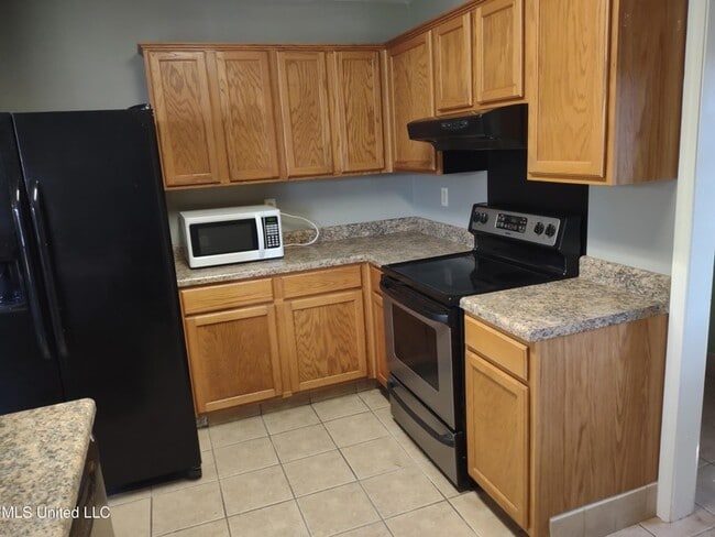 Building Photo - 1204 Barnett Bend Cir