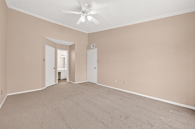 Building Photo - 3600 Jeanetta St
