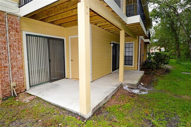 Building Photo - 8630 Mallard Reserve Dr