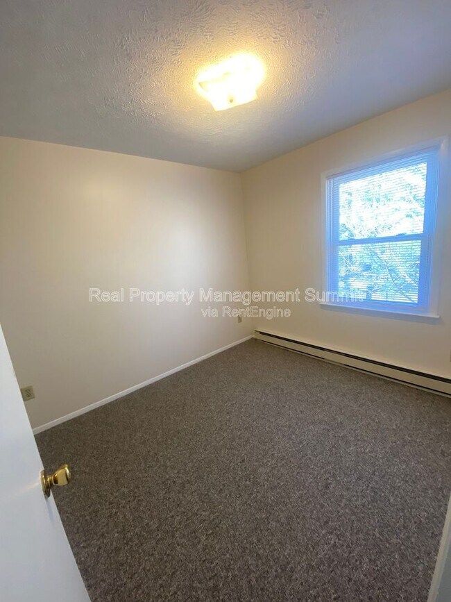 Building Photo - 457 Steeles Fort Rd