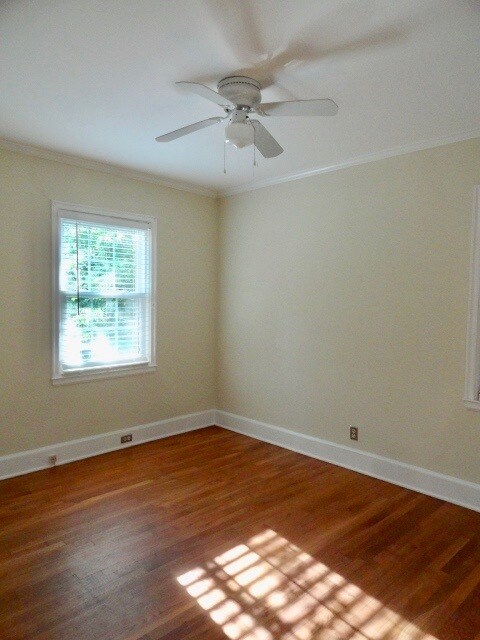 Building Photo - 1618 Delaware Ave