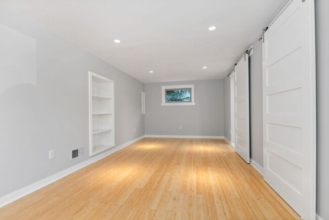 Building Photo - Stunningly Remodeled 1905 Beauty w/ AIR CO...