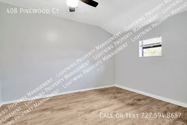 Building Photo - 408 Pinewood Ct