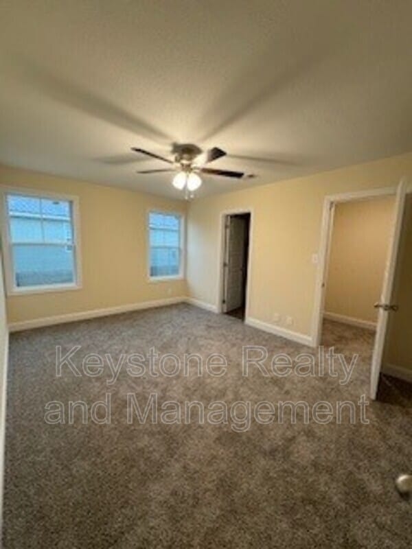 Building Photo - 304 Jennifer St